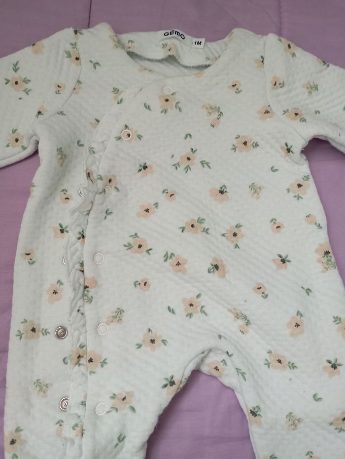 Pyjama 1 mois Gémo avec moufles - photo numéro 2