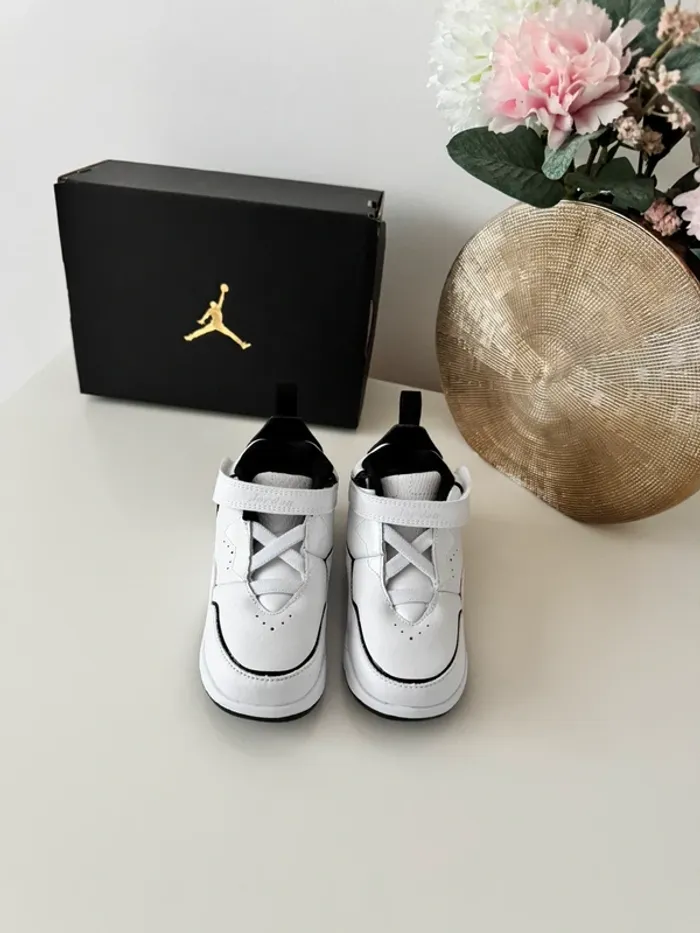 Jordan courtside 23 || Jordan || taille 25 - photo numéro 2