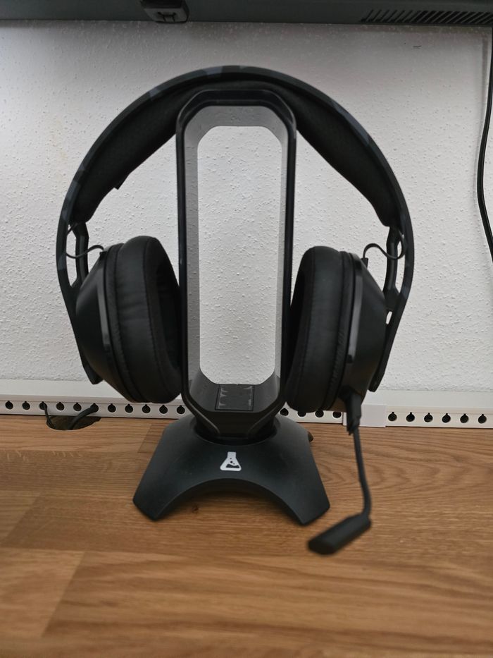 Xbox series X, 3 manettes et 6 jeux - photo numéro 7