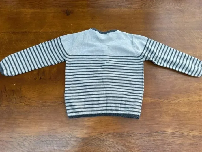 Gilet gris et beige rayé obaibi 3 ans - photo numéro 8