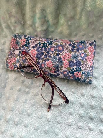 Étui à lunettes neuf