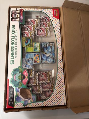 Coffret premium 151 Eaux Florissantes Pokemon