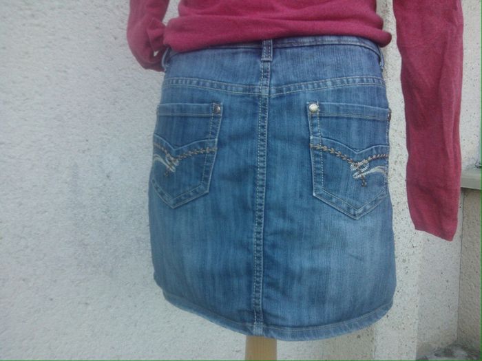 Jupe droite en jean T38 - photo numéro 2