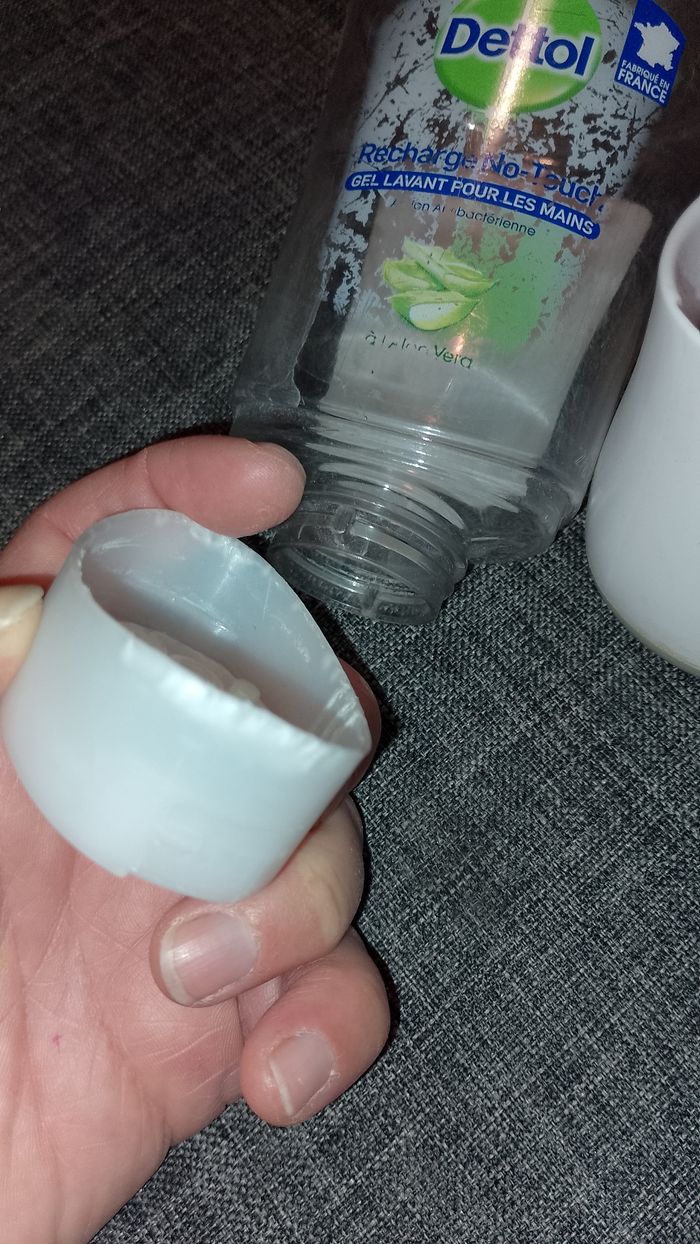 Dettol avec sa recharge - photo numéro 7