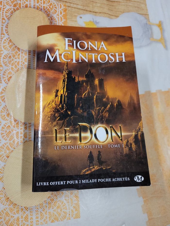 Livre le don le dernier soufle tome 1 fiona mcinstosh