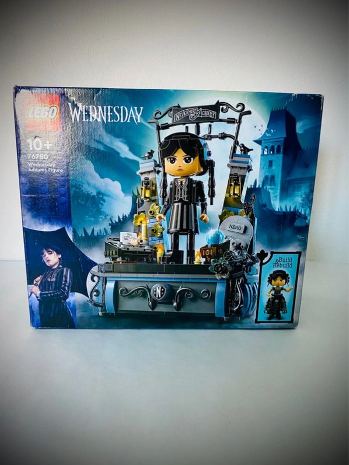 LEGO The LEGO Movie 2 - 76780 - La Figurine De Mercredi Addams - Complet avec Boîte et Notice - photo numéro 7