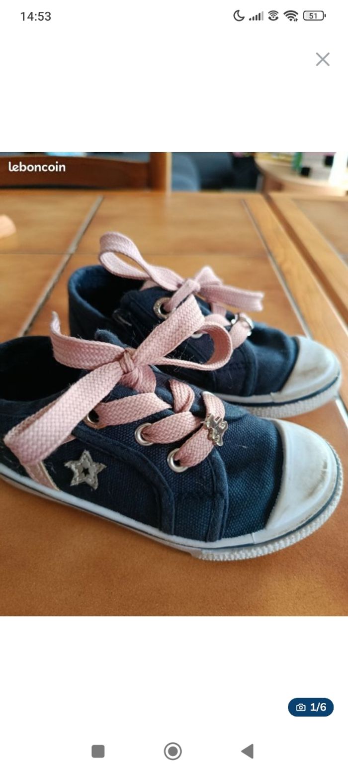 Chaussures bleues lulu castagnette pointure 22