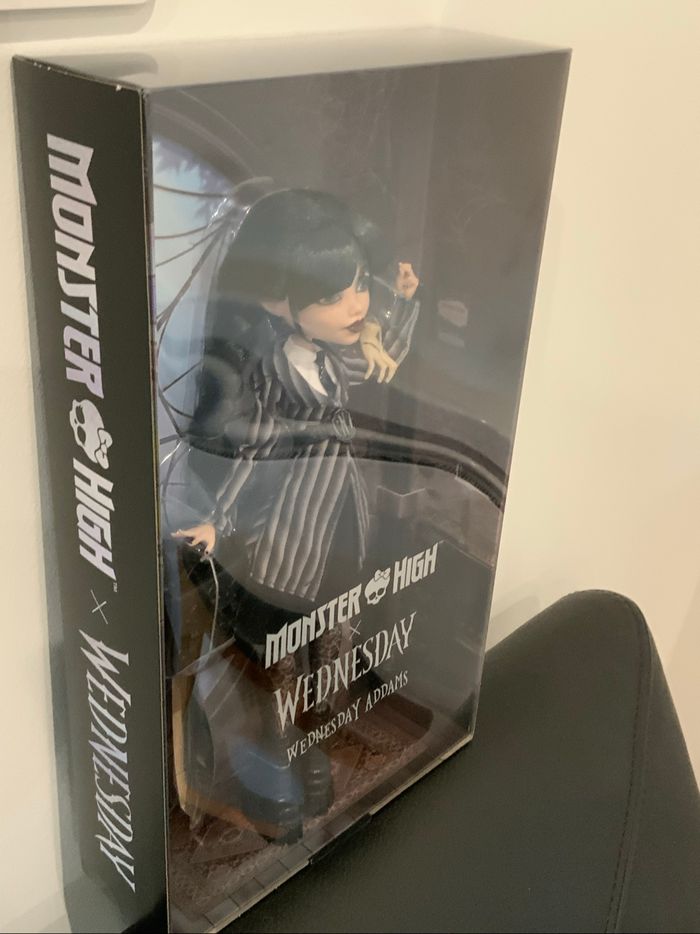 Poupée Monster High Mercredi Addams - photo numéro 3