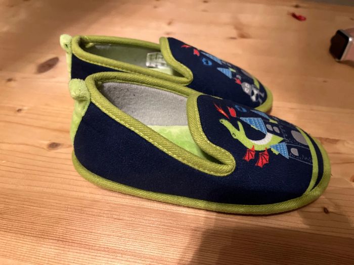 Chaussons chevalier et dragon pointure 28 - photo numéro 5