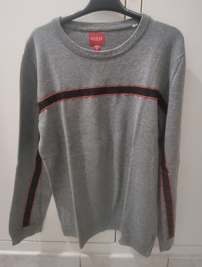 guess pull homme gris taille xl bande logo guess noire et rouge - photo numéro 2