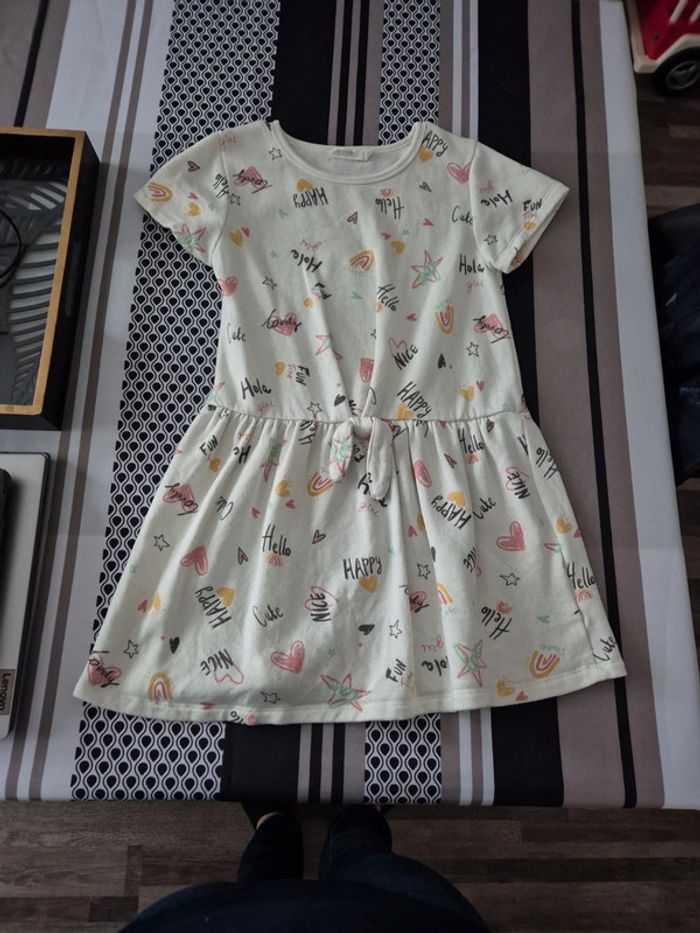 Robe manches courtes