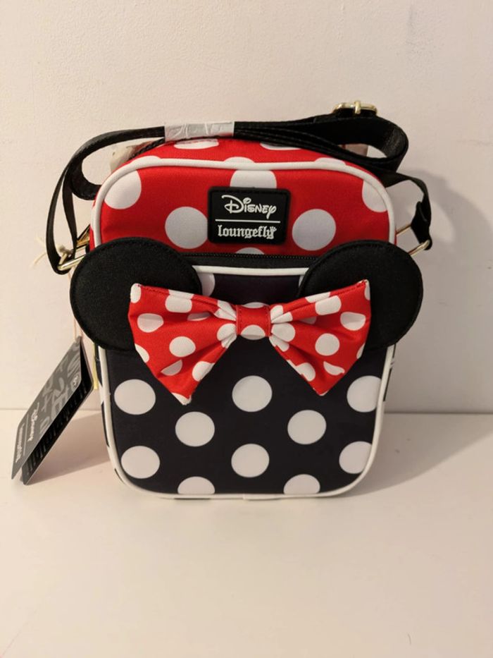 Sac à bandouliere Loungefly Minnie Rocks the dots