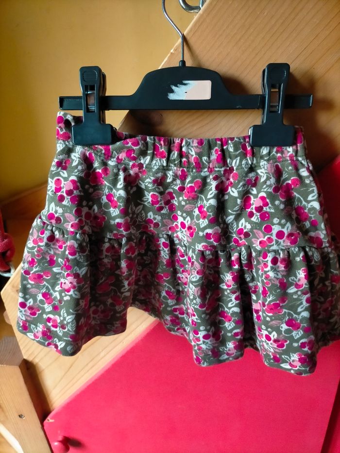 Très jolie jupe Petit Bateau 6 ans - photo numéro 4