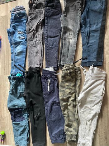 Lot pantalon 4 ans garçon 