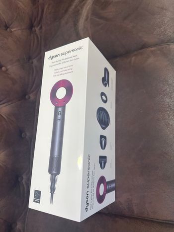 Dyson supersonic neuf sous blister 