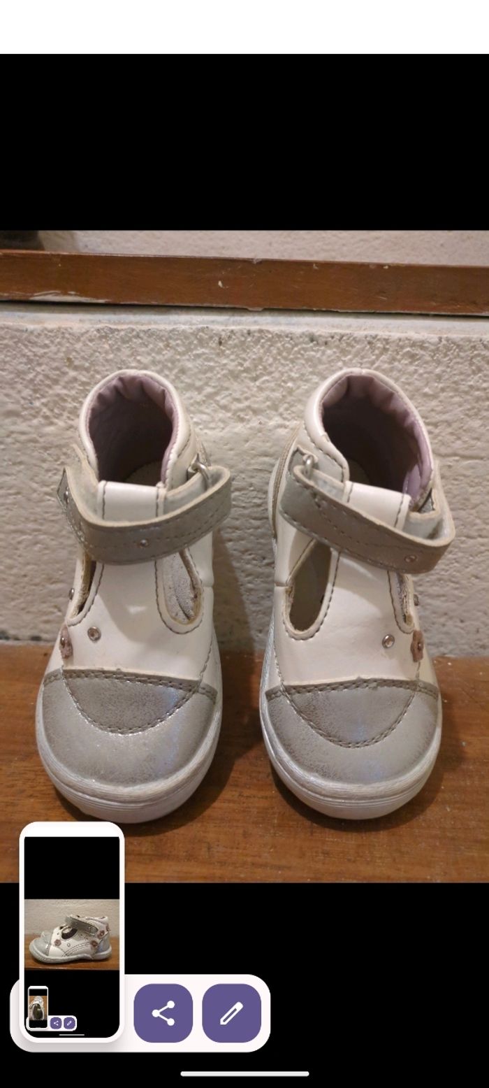 Vend chaussures 22