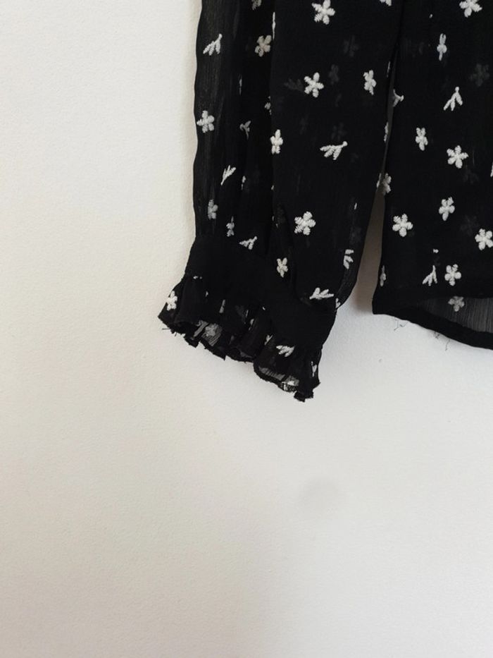 Blouse chemisier en transparence dos ouvert - photo numéro 4