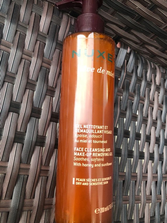 Gel nettoyant et démaquillant Visage - photo numéro 2
