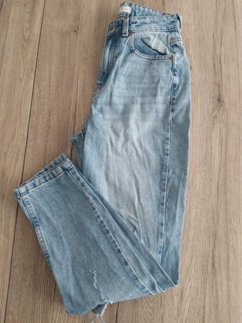 Jean moment troué t 34