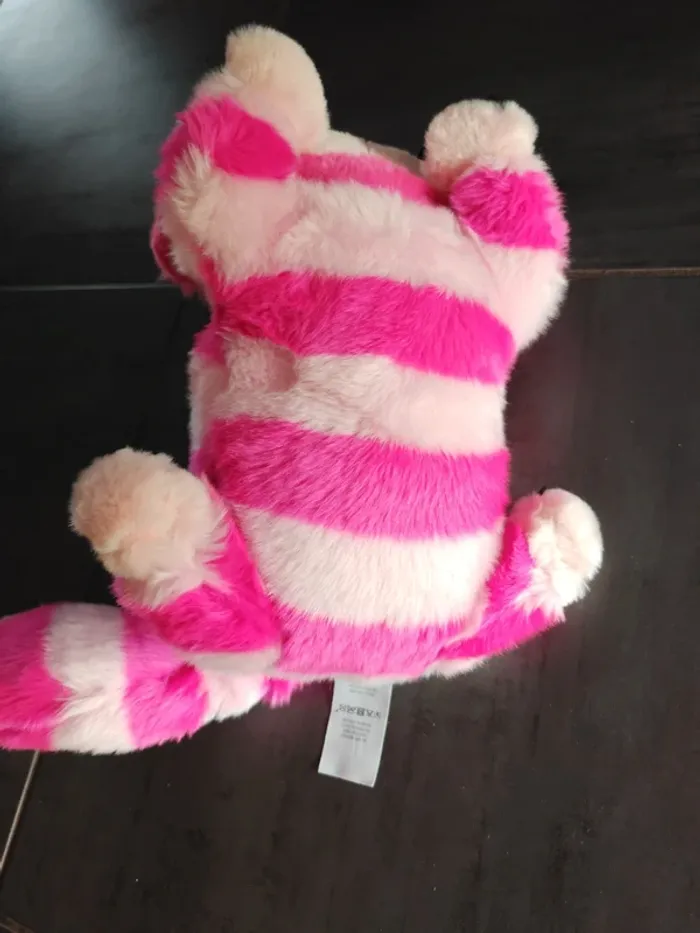 Chat Alice au pays des merveille  - Disney store  - rose - photo numéro 4