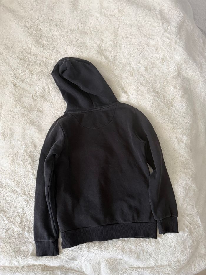 Sweat à capuche naruto taille S /10 ans noir tres bon état - photo numéro 2