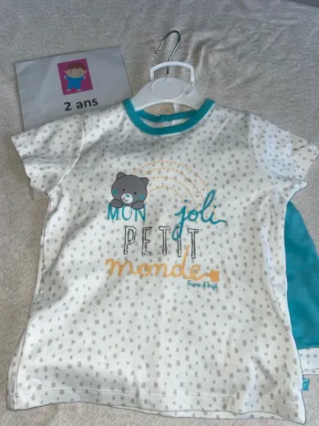 Ensemble sucre d’orge 24 mois neuf avec étiquette