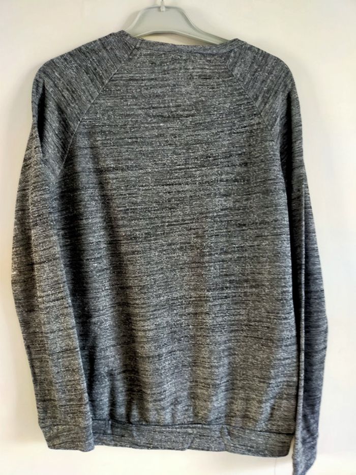 Pull ou tee shirt manches longues léger - photo numéro 3