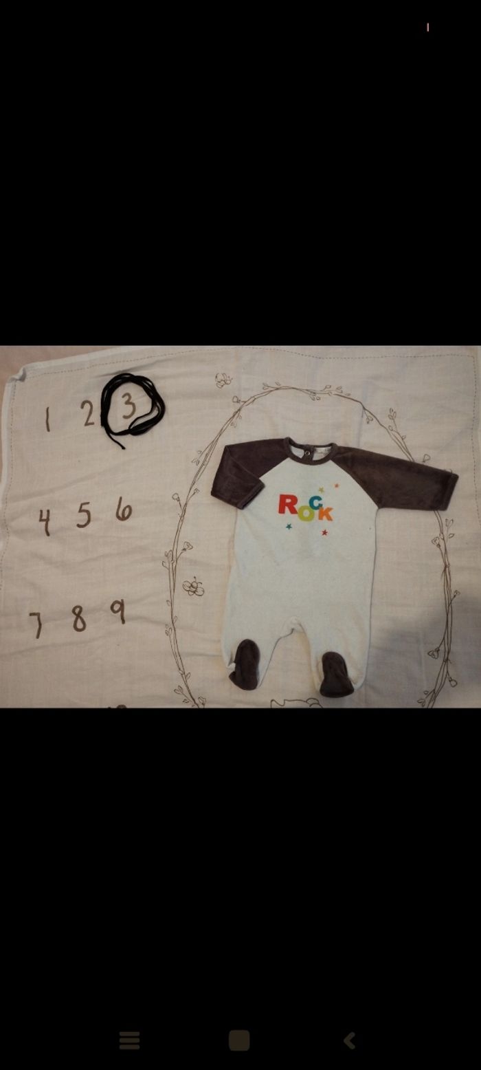 Lot pyjama 3 mois - photo numéro 6