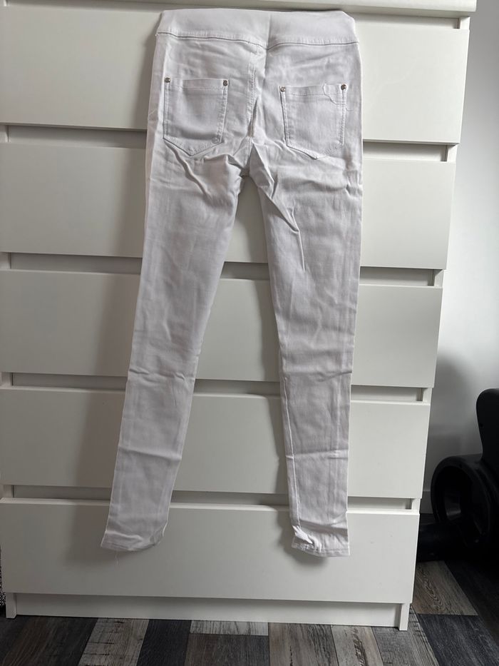 Jean blanc - photo numéro 2