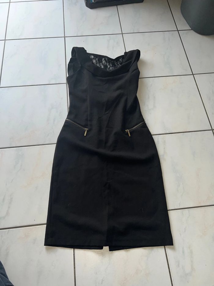 Robe simple noir