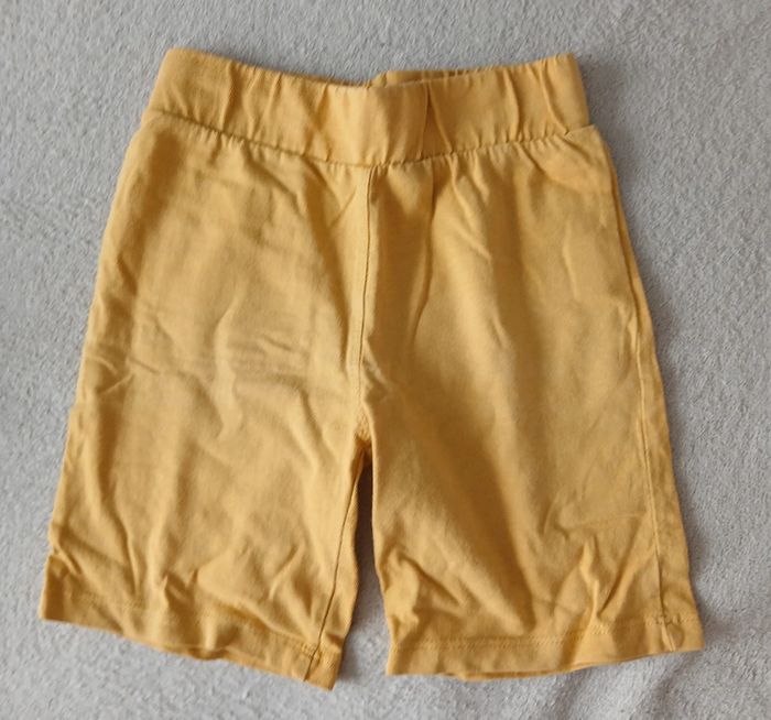 Short jaune Disney 3ans