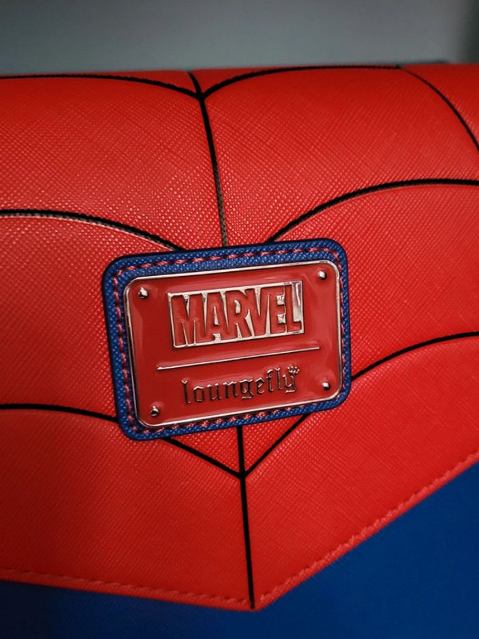 Sac à main Marvel Spiderman loungefly - photo numéro 2