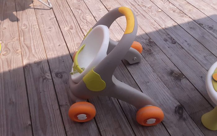 TROTTEUR POUSSETTE MINIKISS BEBE - photo numéro 2