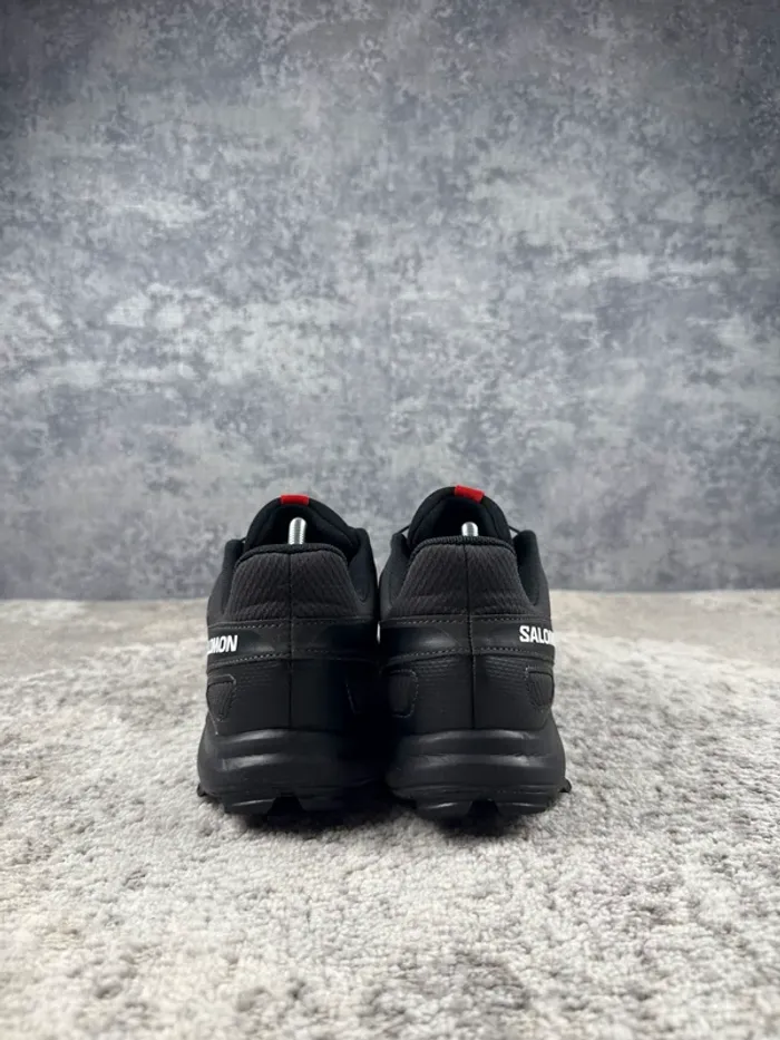 Salomon Wattara Trail Shoes - Black & Red - photo numéro 4