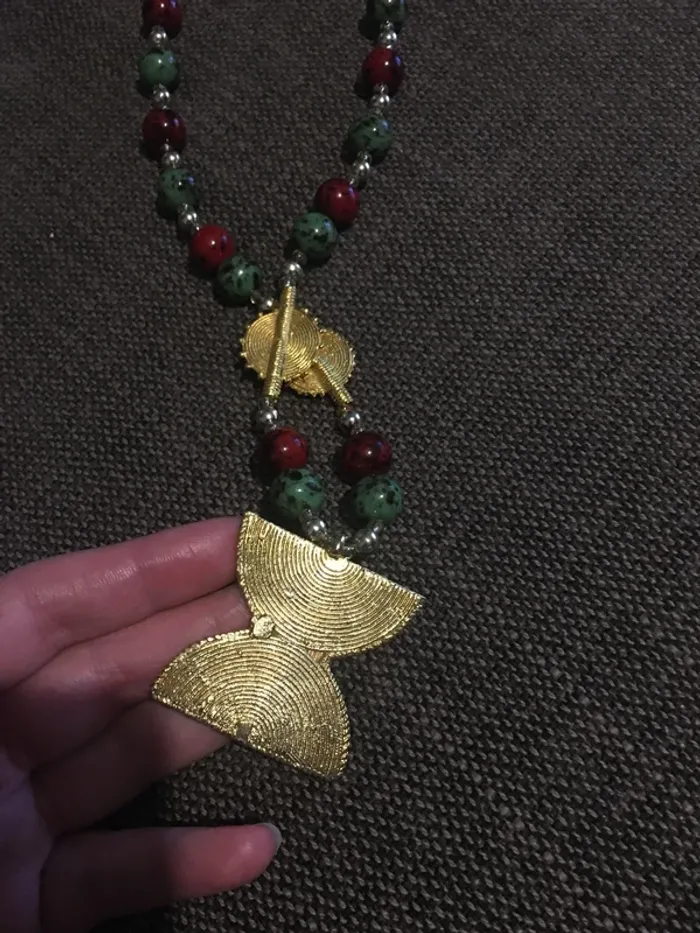 Collier - photo numéro 5