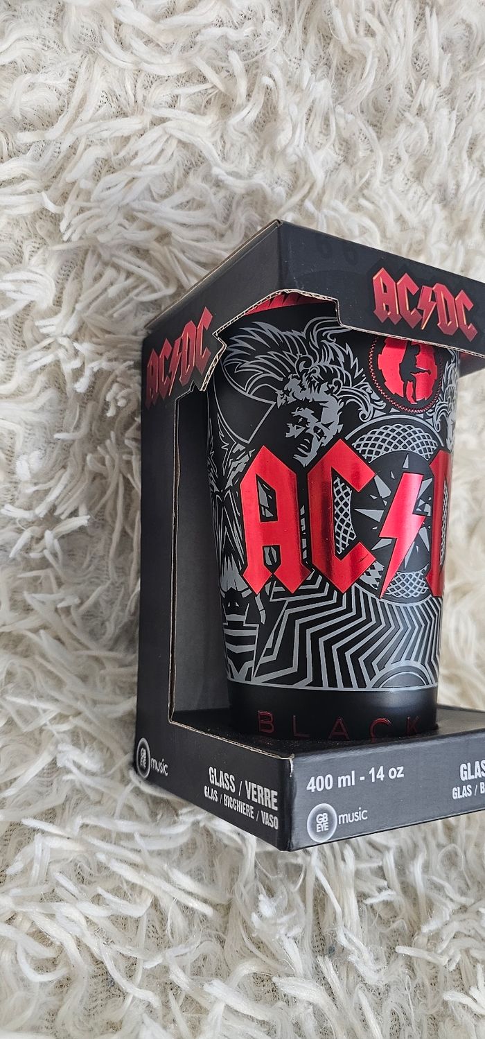 Magnifique verre collector Black Ice AC/DC Neuf - photo numéro 2