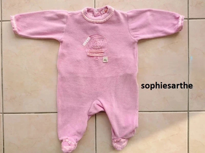 lot de 4 pyjamas mais je vends à l'unité fille 3 mois - photo numéro 5