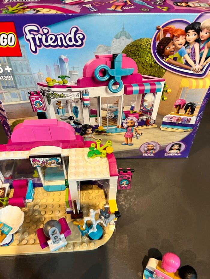 LEGO 41391 Friends Le Salon de Coiffure de Heartlake City - photo numéro 2