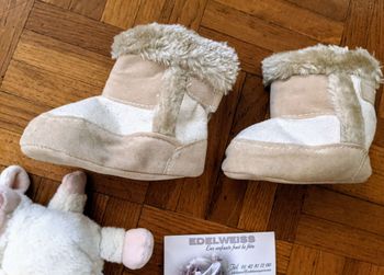 Bottines fourrées beige Edelweiss pointure 18 neuves
