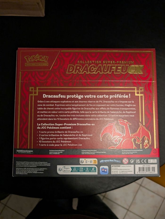 Pokémon coffret collection super premium Dracaufeu ex - photo numéro 2