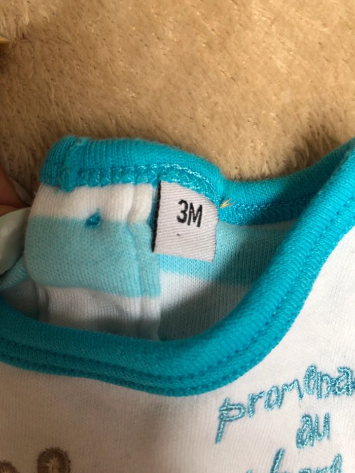 T-shirt / 3mois - photo numéro 2