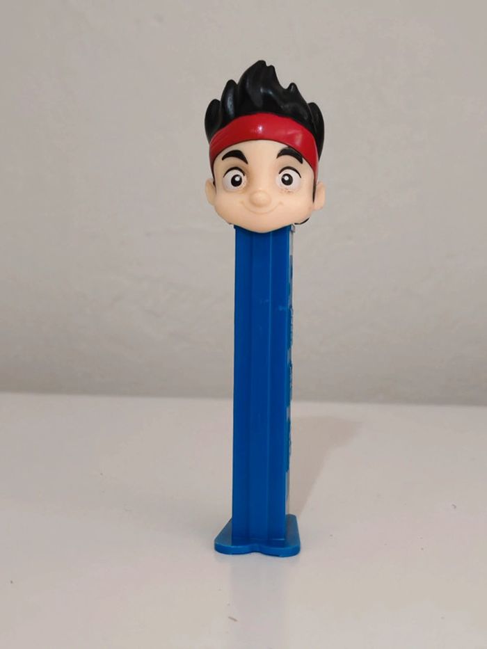 Distributeur pez Jake le pirate disney