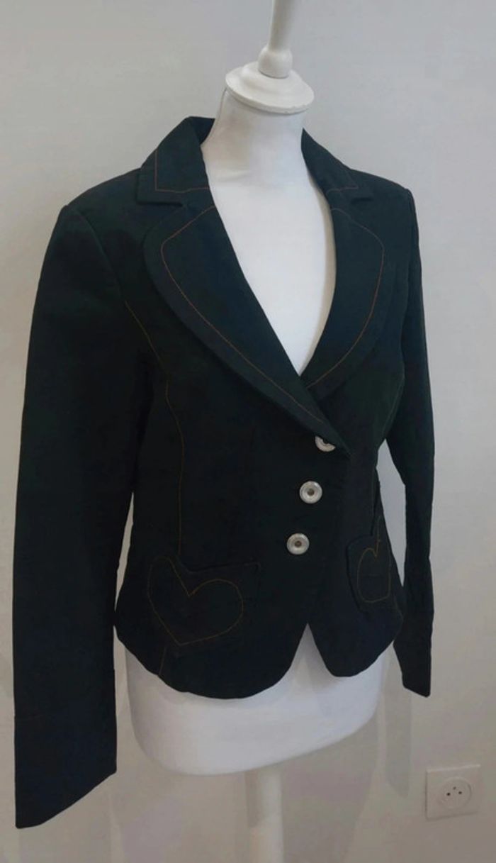 Blazer veste de tailleur noire avec cœurs brodé sur les poches M - photo numéro 2