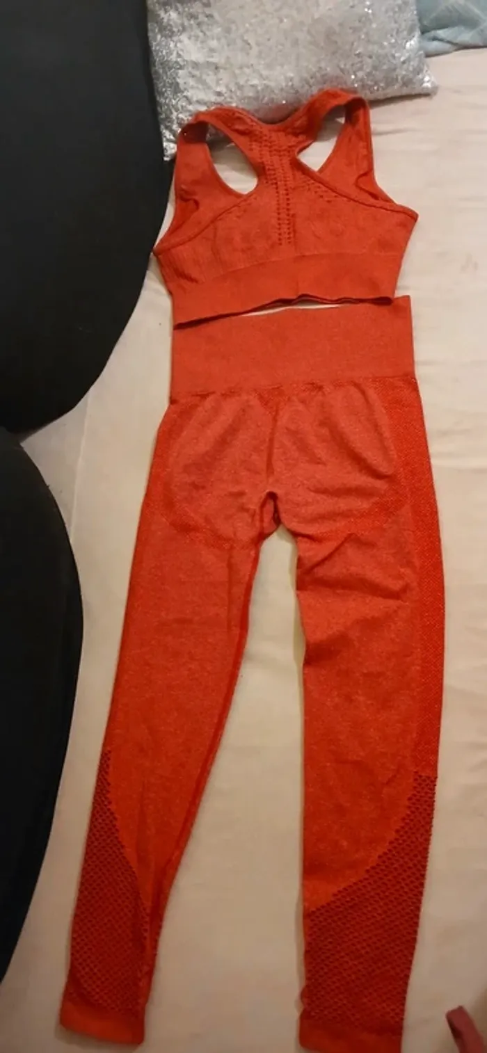 Ensemble sport femme - photo numéro 6