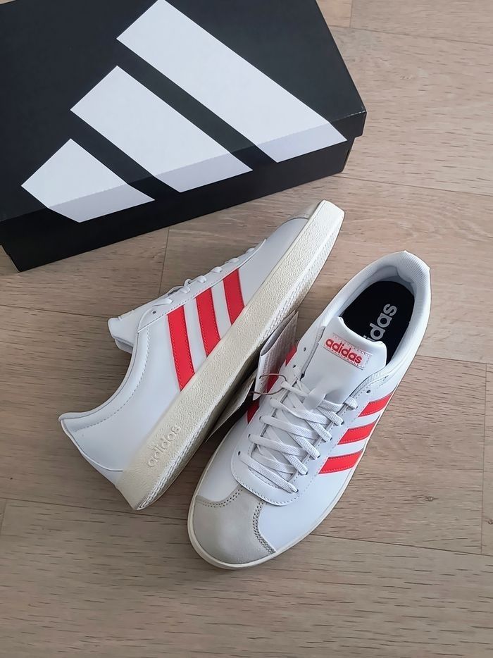 Baskets chaussures adidas taille 44.5 neuves - photo numéro 8