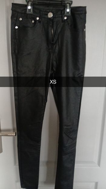 Pantalon simili cuir