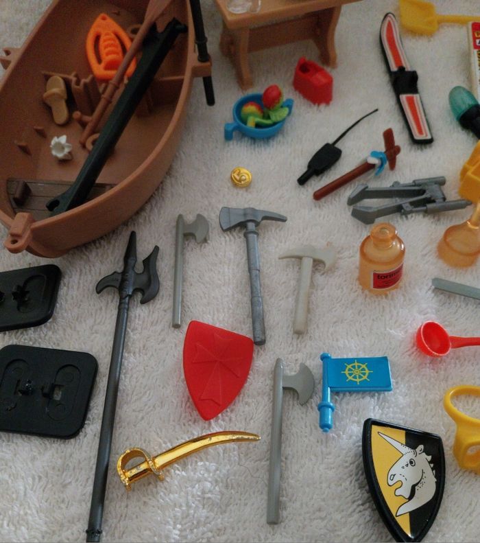lot Playmobil diverses pièces accessoire vrac à trier - photo numéro 5