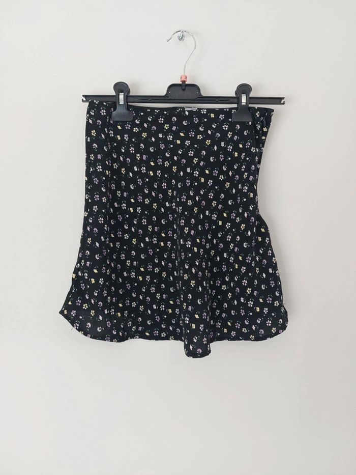 Mini jupe noir motifs à fleur