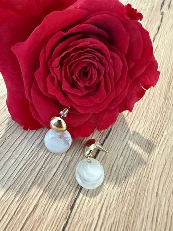 Boucles d’oreilles dorées avec double cercle en alliage de zinc