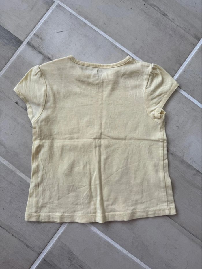 T-shirt fille Kiabi 18 mois jaune pastel - photo numéro 3